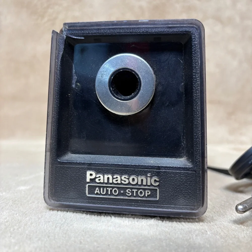 Vintage Panasonic KP-77 Auto-Stop Woodgrain Electric Pencil Sharpener Tested